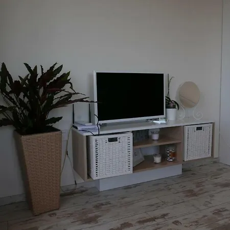 Charmful New Flat With Hill View * Φιλιππούπολη